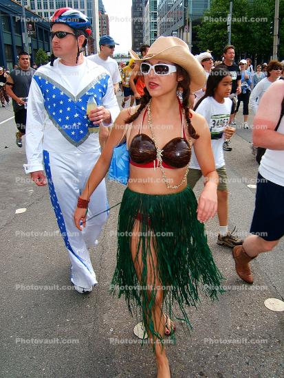 Coconut Bra, Grass Skirt, Hat, Sunglasses, Bay to Breakers Race, Howard  Street, SOMA, 2005 Images, Photography, Stock Pictures, Archives, Fine Art  Prints