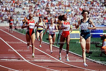 Track Meet, race track, runners