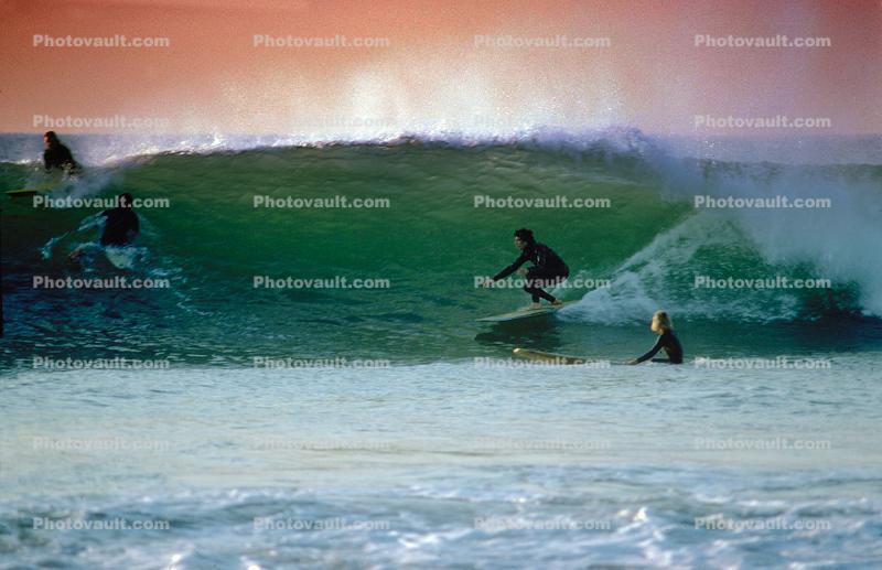 Malibu Beach, Surfer, Wetsuit, Surfboard, off-shore winds, 1970s
