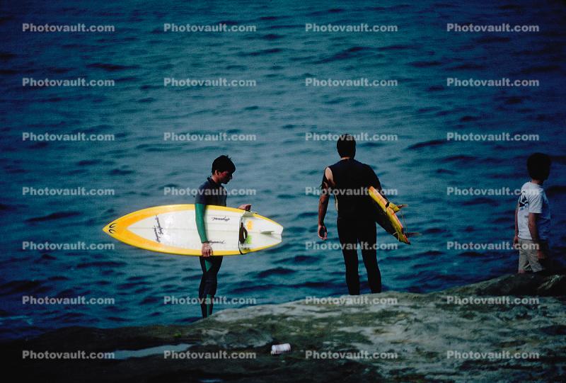 Wetsuit, Surfer, Surfboard