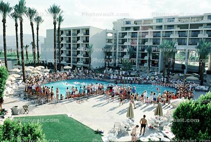 Palm Desert, California, Pool