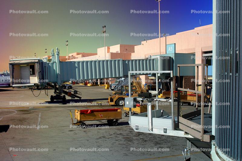 Jetway, A5, baggage cart, Terminal, Albuquerque International Sunport, Airbridge, psyscape