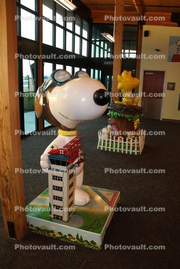 Snoopy and the Red Baron, Terminal Interior, inside
