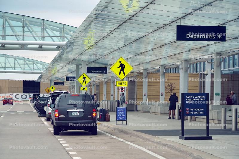 Departures, cars, Wichita Terminal