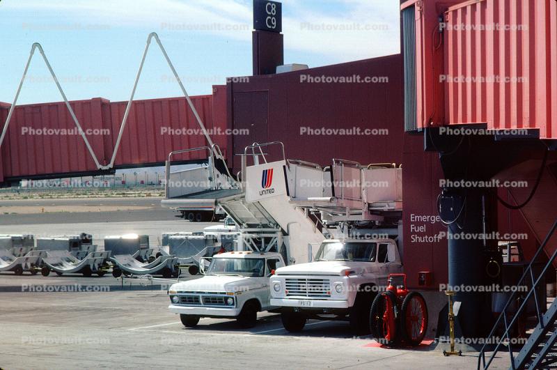 Ground Equipment, Trucks, 1986, Jetway, Airbridge, 1980s