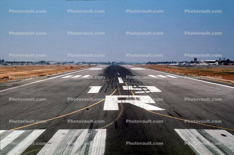 runway 19R