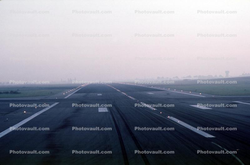 Runway at National - Zaventem Airport, Brussels (Bruxelles) (BRU)