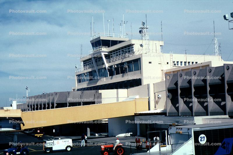 Juan Santamaria International Airport, Control Tower, Passenger Terminal, jetway
