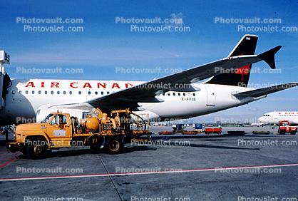 Airbus A320 Series, Pump Truck, Gas Truck, Air Canada ACA, Ground Equipment
