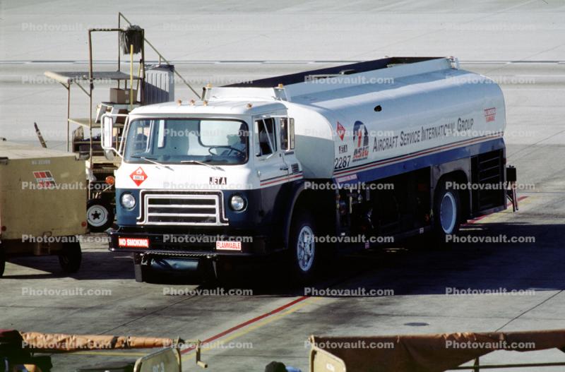 2287, fuel, gasoline truck, refueling, ground equipment