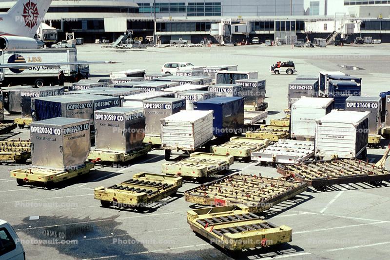 (SFO), Air Cargo Pallets, Carts