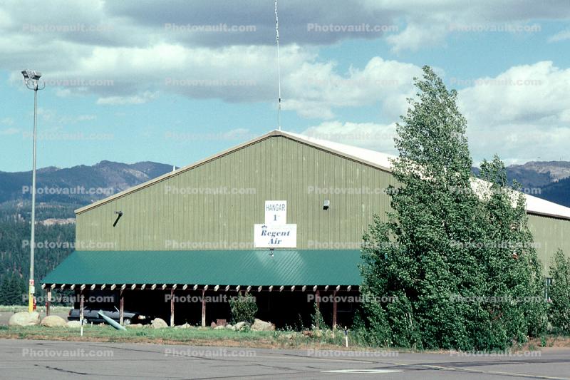 Truckee Tahoe Airport, building, hangar