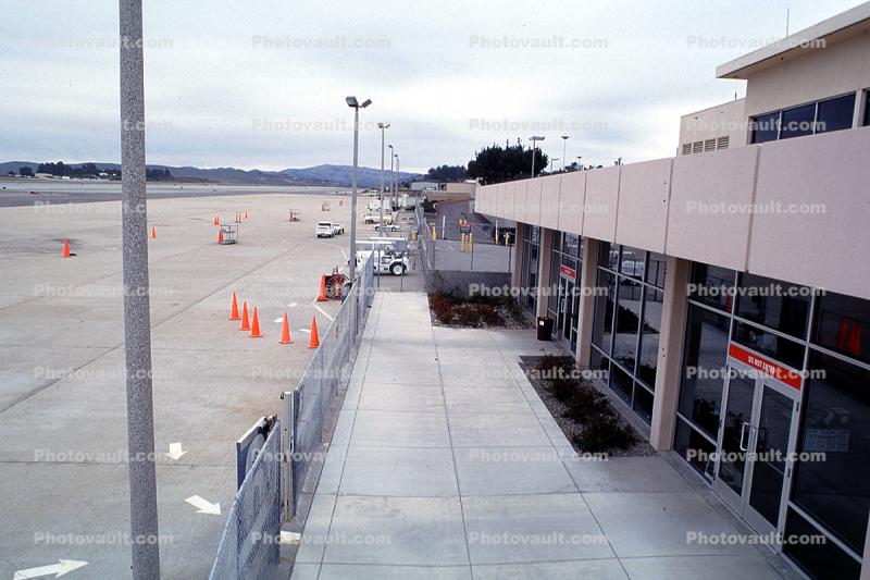 Terminal, building