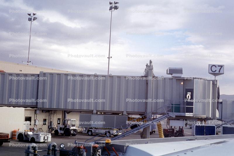 Jetway, terminal, building, C7, Airbridge