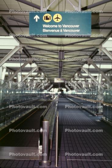Moving ramp, inside terminal building