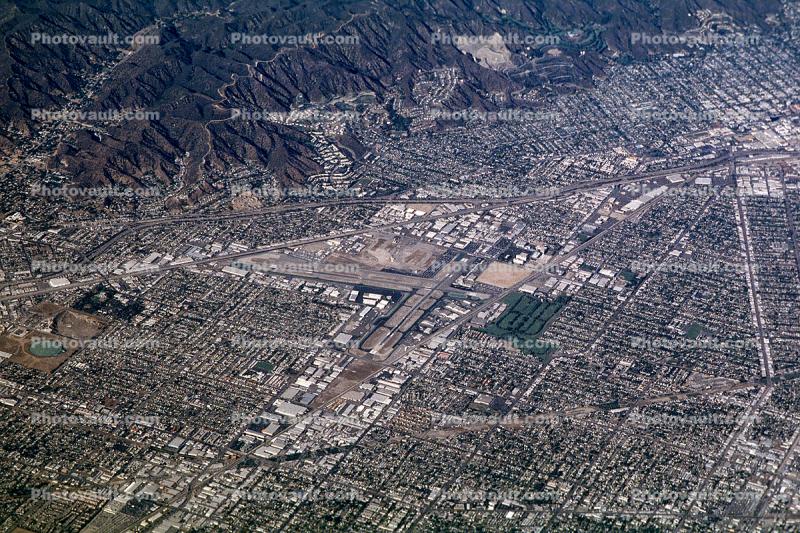 (BUR), Bob Hope Airport, Burbank-Glendale-Pasadena Airport (BUR), urban texture