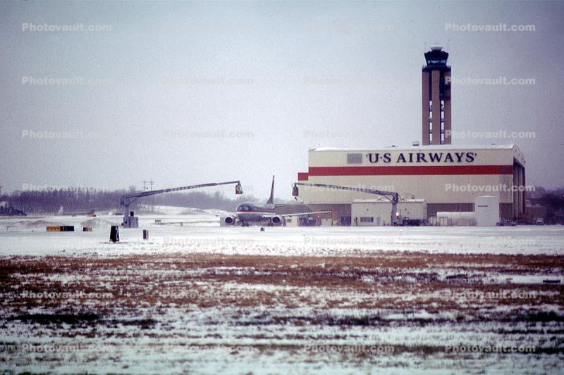 Control Tower, US Airways Hangar, ice, snow, cold, De-Icing an Aircraft