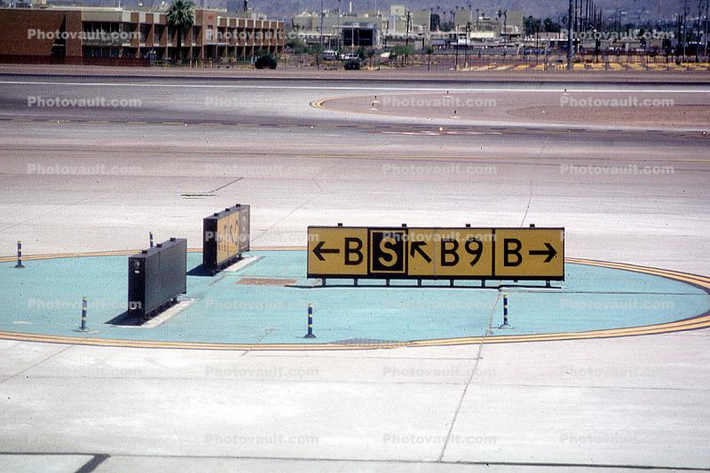 runway markers