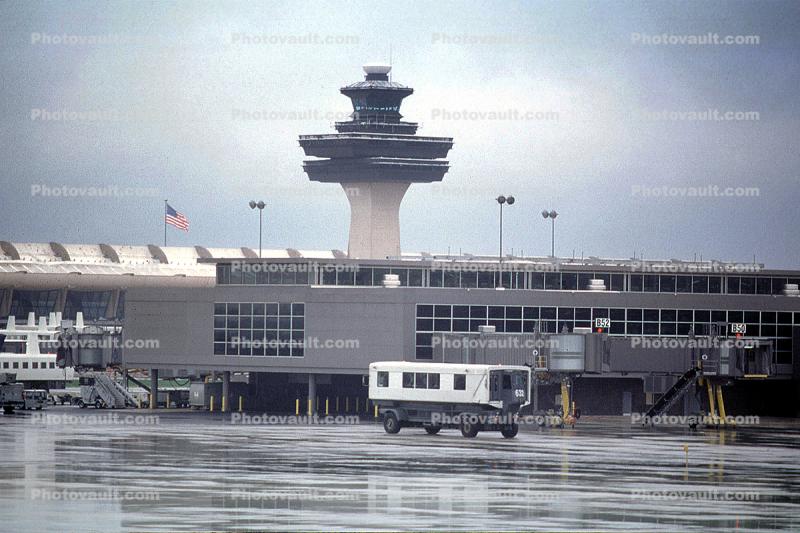 Control Tower, Passenger Terminal, Washington Dulles International Airport