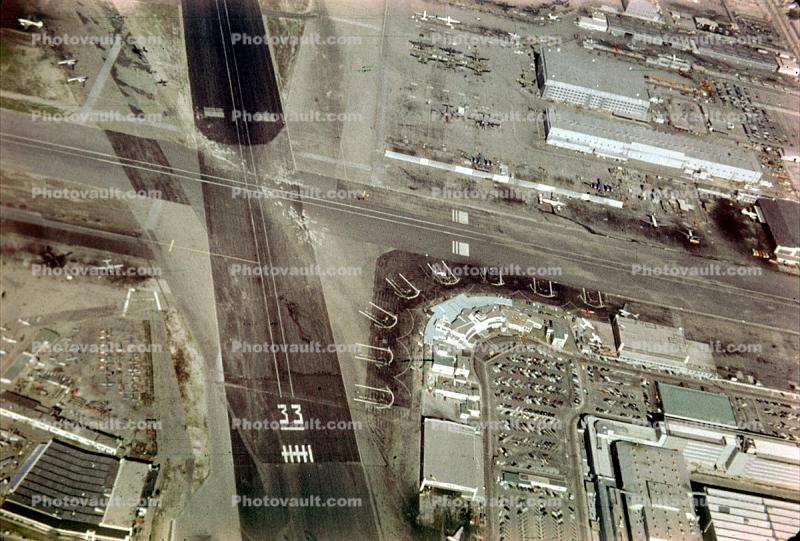 1950, Burbank-Glendale-Pasadena Airport (BUR), 1950s