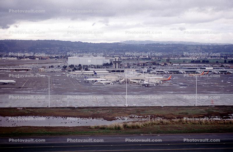 Terminals, eastbay hills, aircraft
