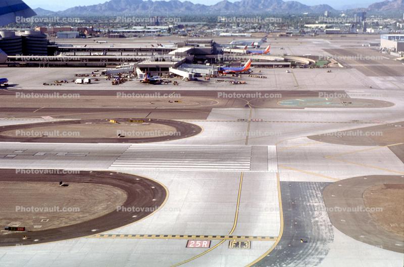Terminal, jetway, buildings, runway, Airbridge