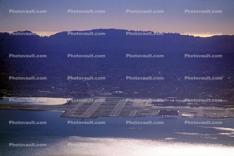 Runway, San Francisco International Airport (SFO)