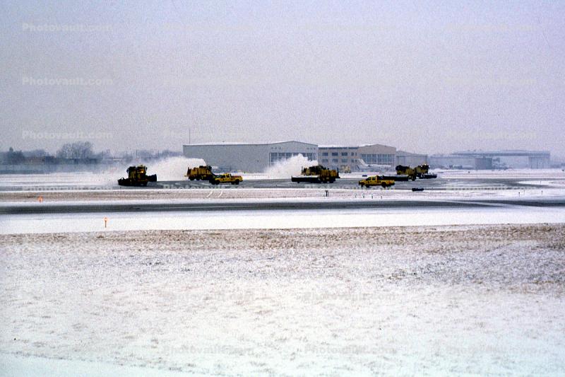 Snow Plows working, Snow, Cold, Ice, Cool, Frozen, Icy, Winter