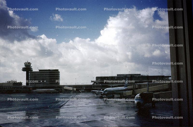 Amsterdam Airport, buildings, jetway, jets, Airbridge, October 1970, 1970s