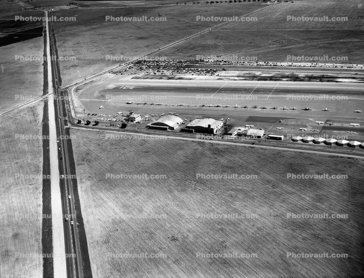 Santa Ana International Airport (SNA), 1950s