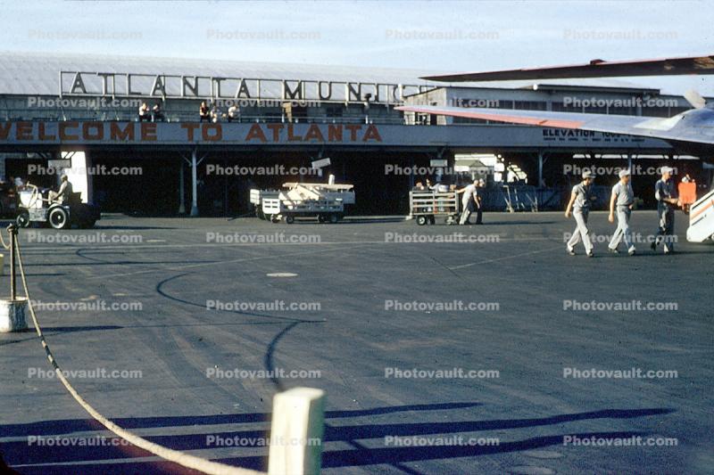 Atlanta Municipal Airport, Welcome to Atlanta, 1950s