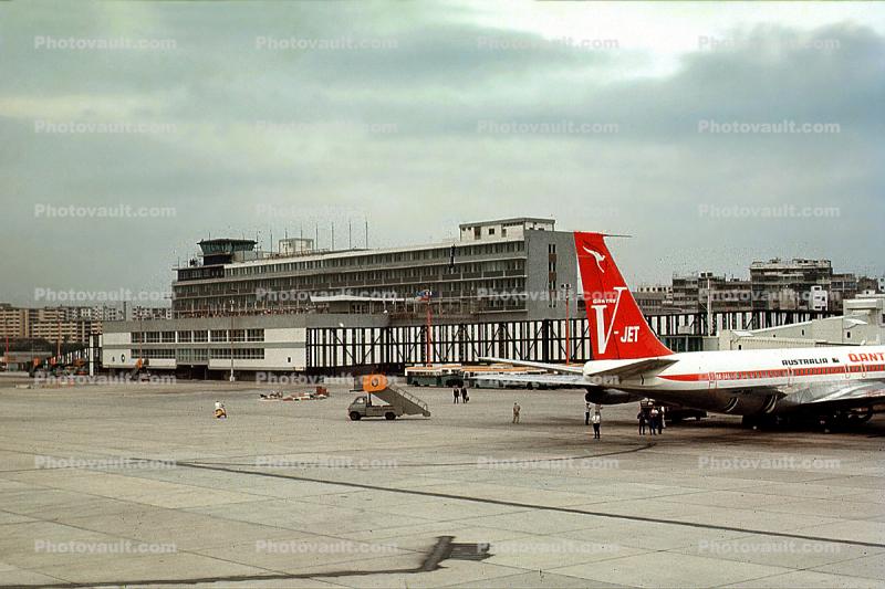 V-Jet, Terminal