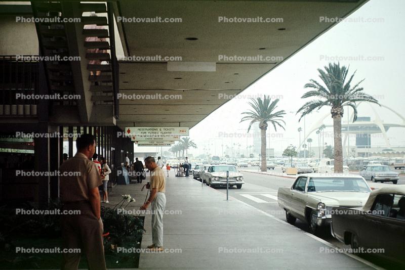 Cars, Cadillac, Terminal building, August 1965