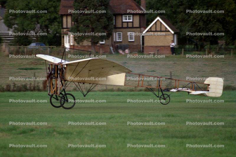 Bleroit Xl 1909 Monoplane, Fabric Wing Warping