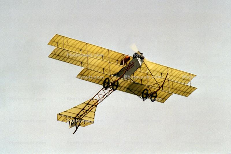 G-ARSG, Avro Roe Triplane Type IV replica