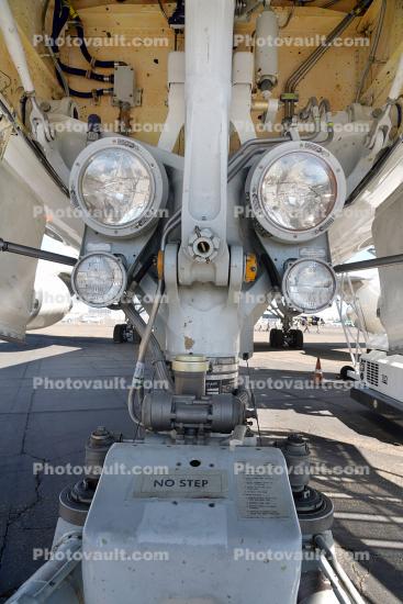 Front Landing Gear Column, N301UP, Boeing 767-34AF, 767-300 series