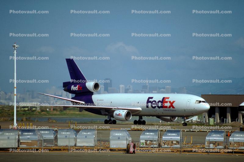 N68056, FedEx, Federal Express, Douglas DC-10F