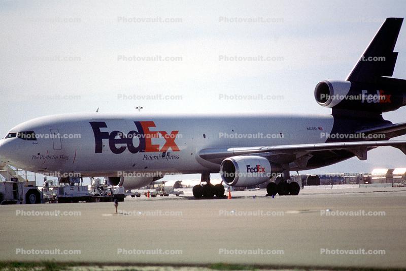 N40061, FedEx, Federal Express, Douglas DC-10-10F