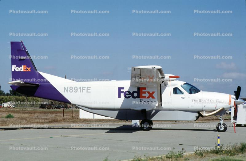 FedEx, Federal Express Feeder, Cessna Model 208B Caravan, N891FE, PT6A