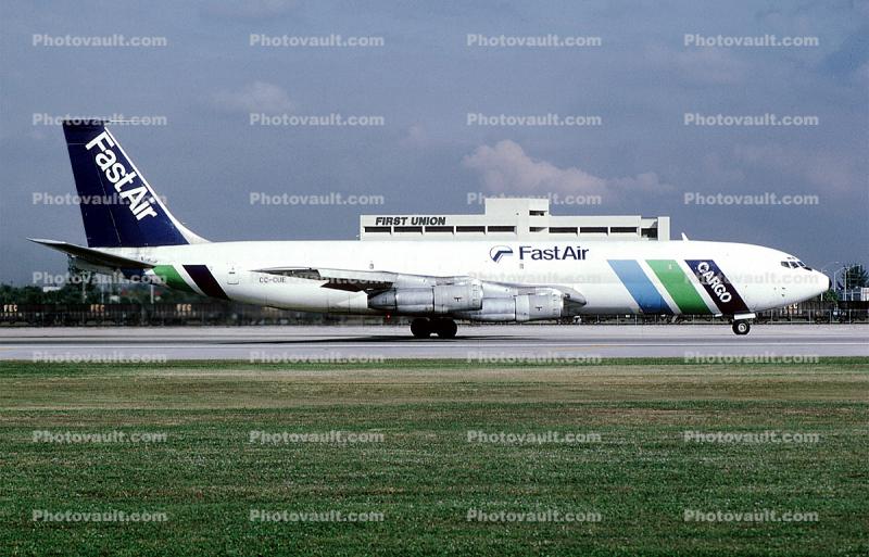 CC-CUE, FastAir, Boeing 707-331C