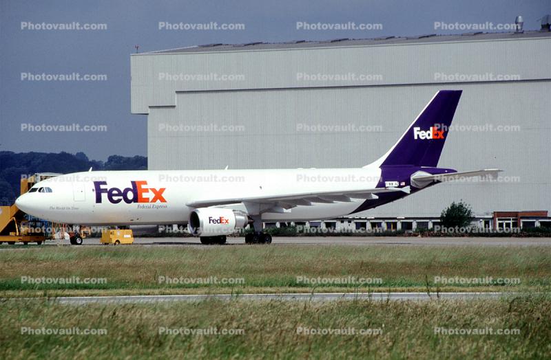 Federal Express, Airbus A300
