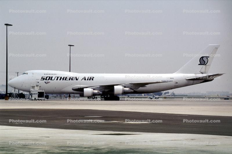 N9401, Southern Air Transport SAT, Boeing 747-249F, 747-200F