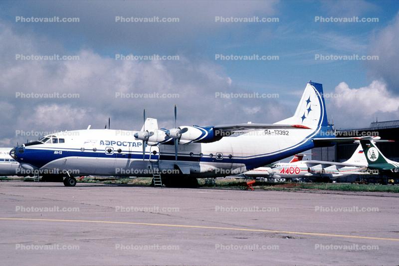 RA-13392, Antonov An-12