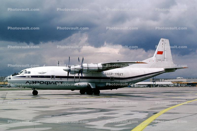 CCCP-11527, Antonov An-12V