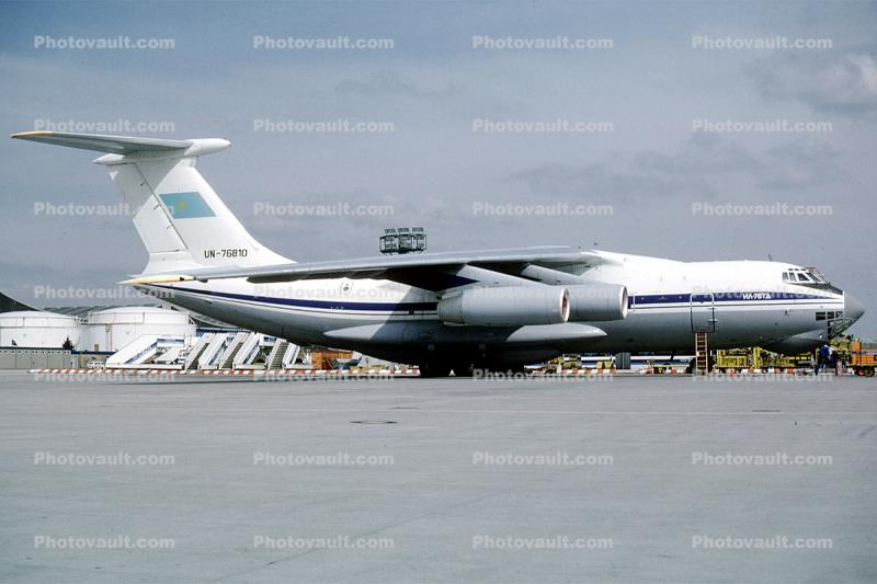 UN-76810, Ilyushin IL-76TD, Air Kazakhstan
