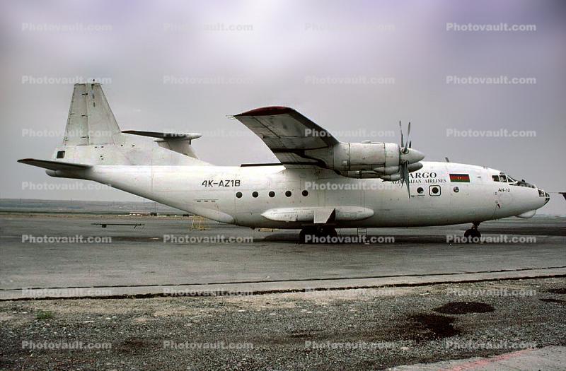 4K-AZ18, Antonov AN-12TBK, Silk Way Airlines
