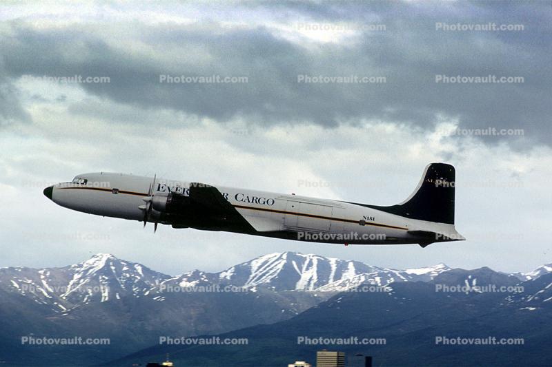 N151, Everts Air Cargo, Douglas DC-6