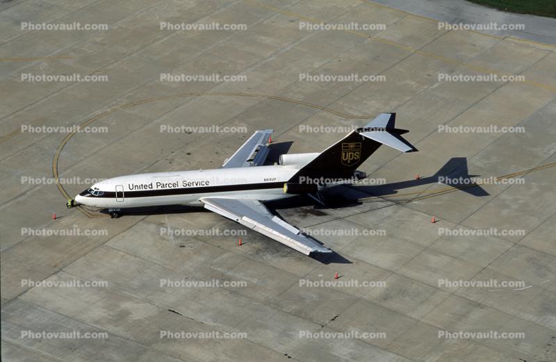 N915UP Boeing 727-27C, United Parcel Service
