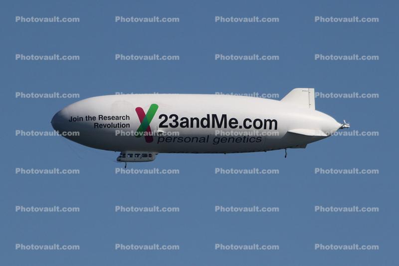N704LZ Airship Ventures, Zeppelin NT, 8 November 2009