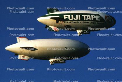 Fuji Blimp, G-SKSH, G-SKSJ, Airship Industries Skyship 500, 14 October 1987